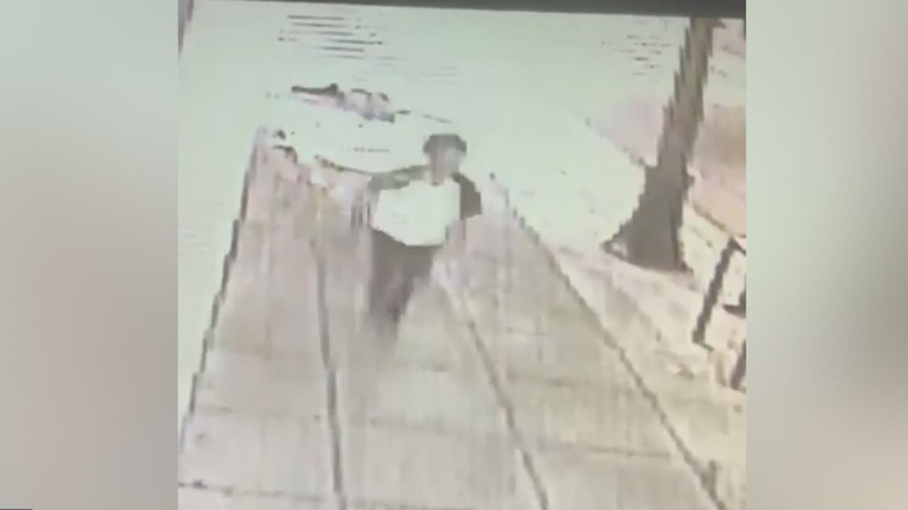 Presentan cargos a un joven por asalto agravado en Edgewater