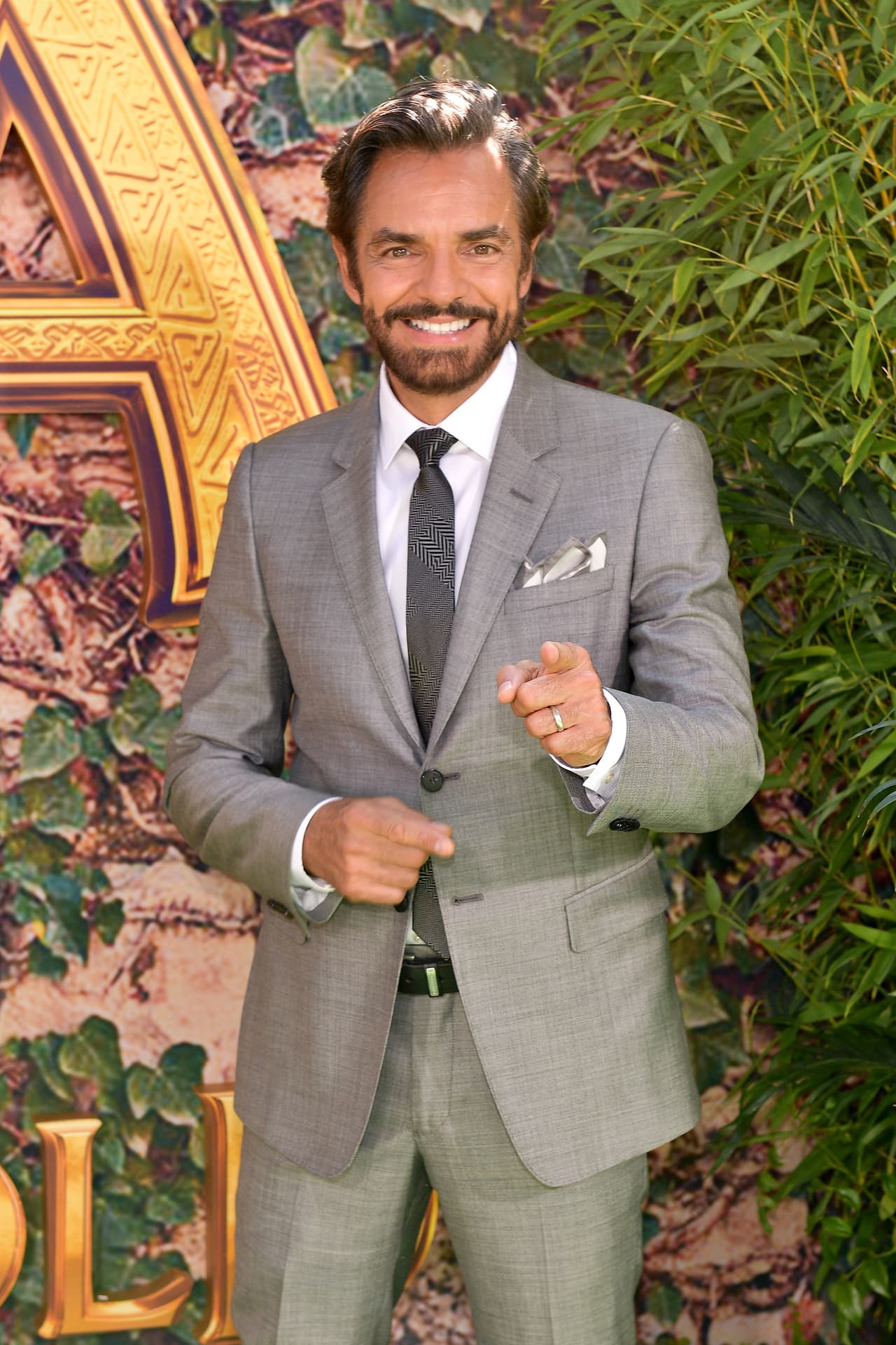 La carta fue firmada por celebridades de la talla de América Ferrera, Eva Longoria, Ana Brenda Contreras, Becky G, Carla Morrison, Cecilia Suárez, Demián Bichir, Diego Luna, Edward James Olmos, Esmeralda Pimentel y Eugenio Derbez.