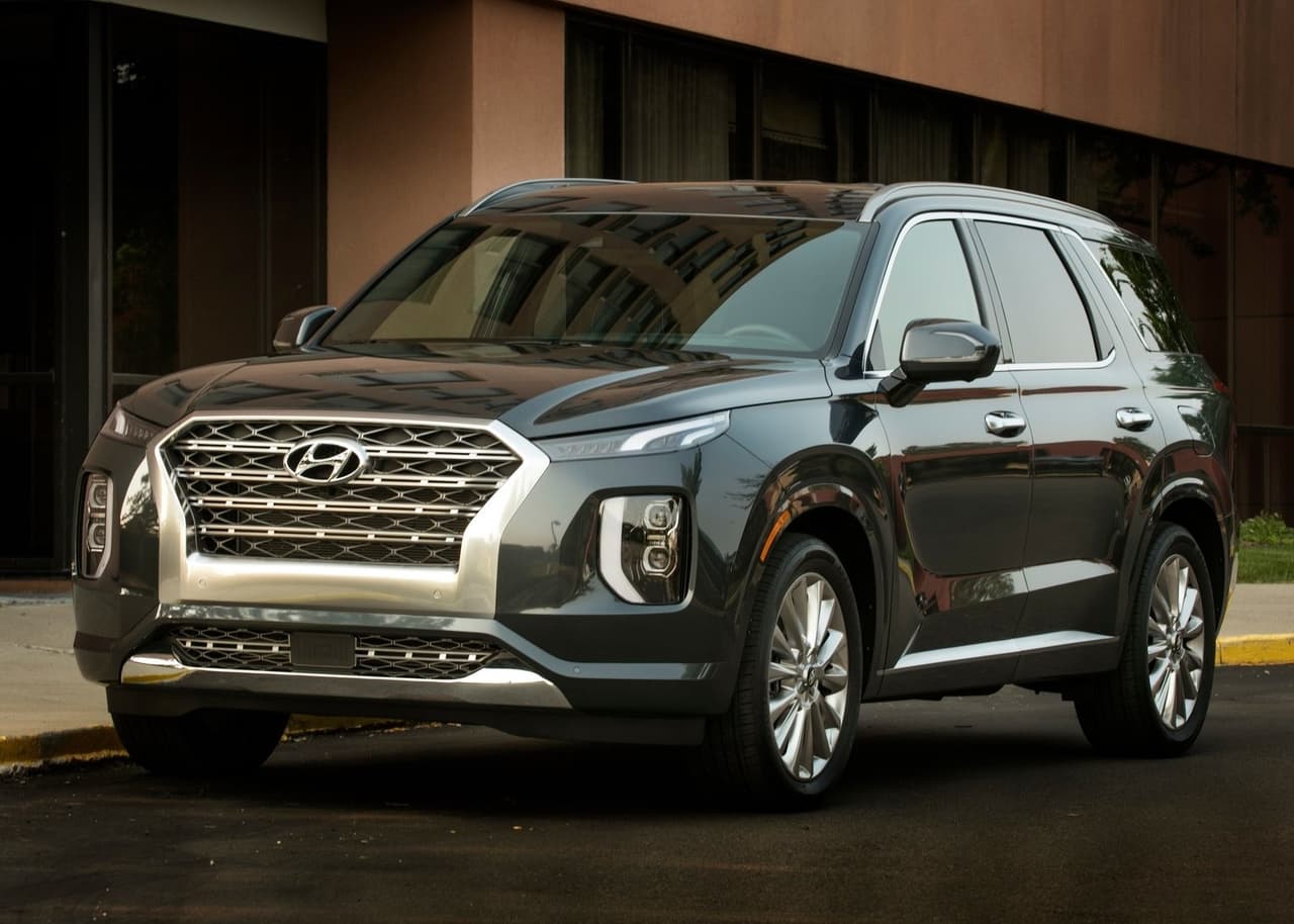 <h3 class="cms-H3-H3"><b>14. Hyundai Palisade</b></h3>
<br>
<br>
<b>Precio de una unidad nueva:</b> $46,706
<br>
<b>Precio de una unidad usada:</b> $49,038
<br>
<b>Diferencia porcentual:</b> 5.0%
<br>
<b>Diferencia en dólares:</b> $2,332