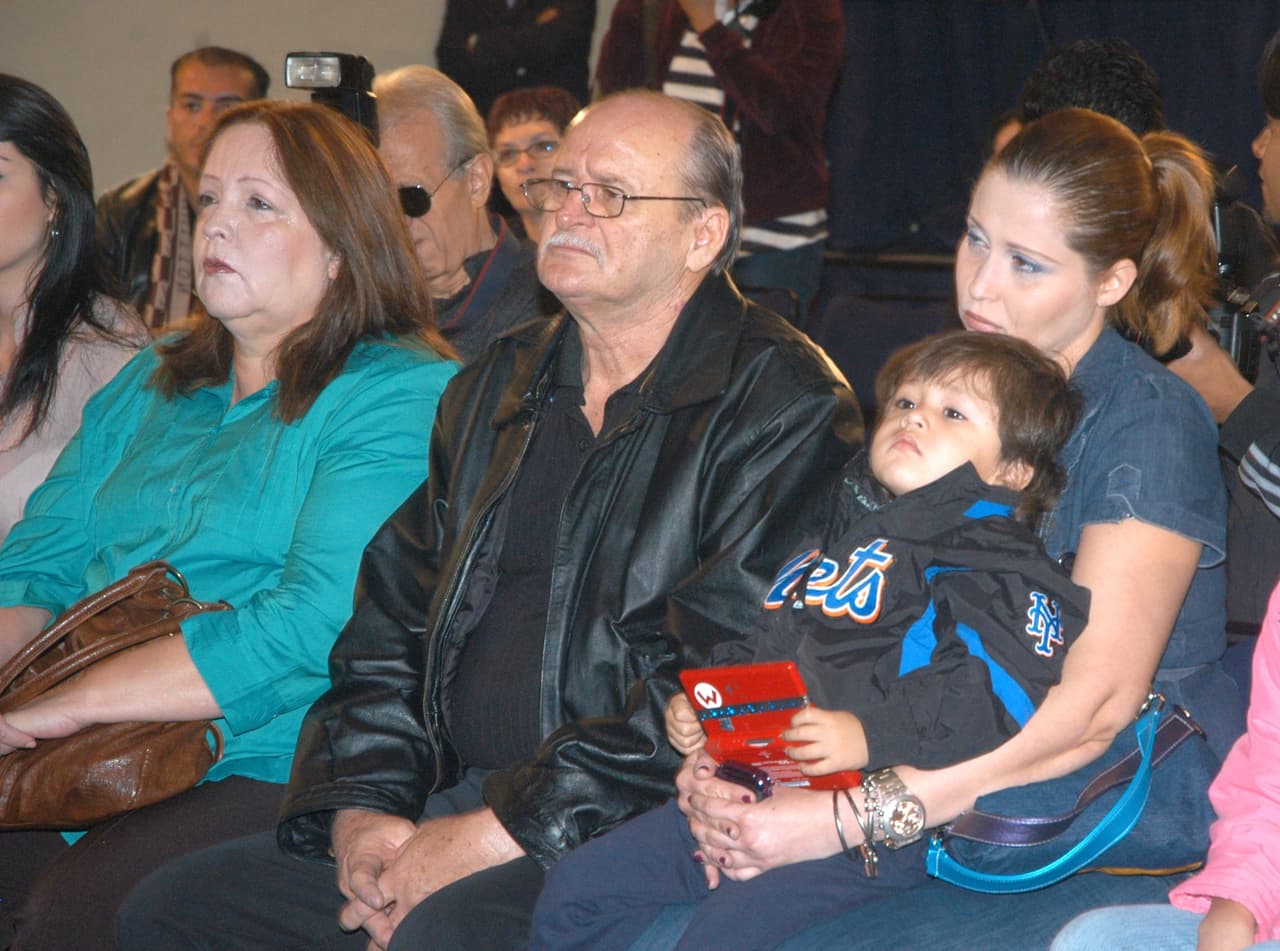 En agosto del 2010 
<b><a href="http://www.univision.com/temas/gaby-spanic" target="_blank">Gaby Spanic</a></b> denunció ante las autoridades mexicanas que su hijo Gabriel de dos años, Josefina Utreta madre de la actriz y la niñera Lorena Cruz Camacho, habían sido envenenados durante cuatros meses por su asistente.