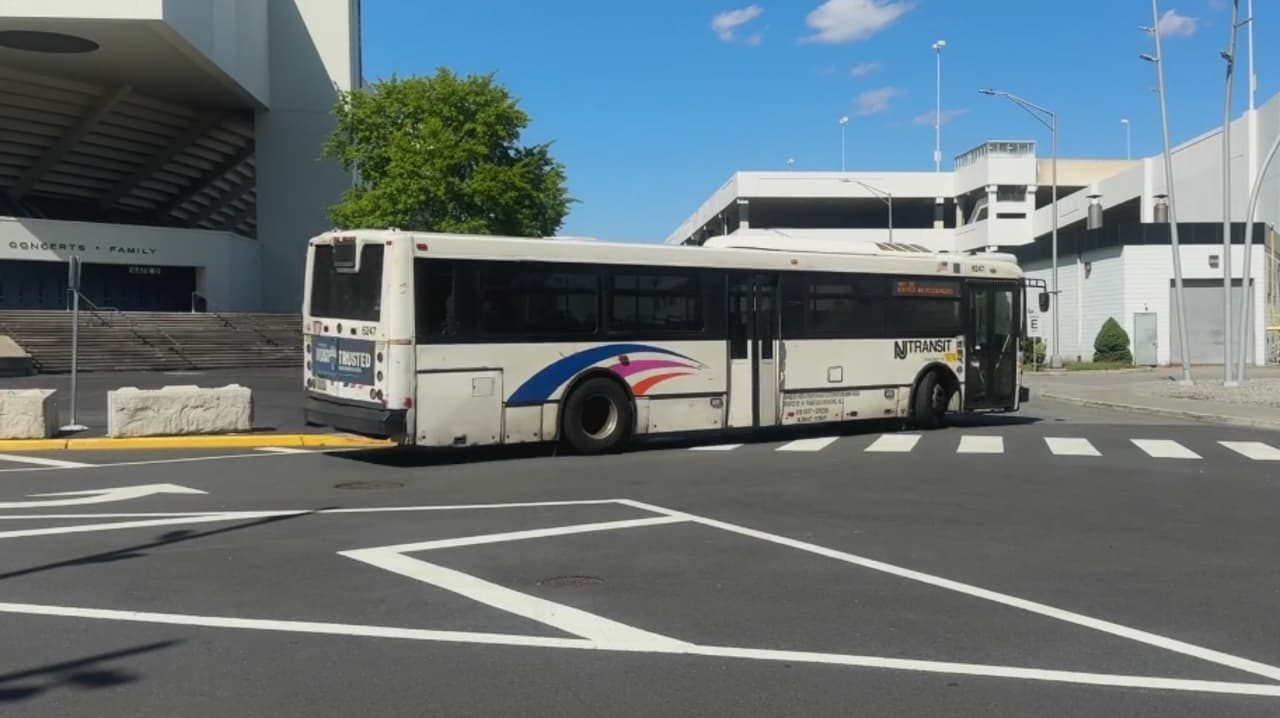 Nueva York reduce de 80 a 20 dólares los buses al Mundial 2026 tras críticas por costos