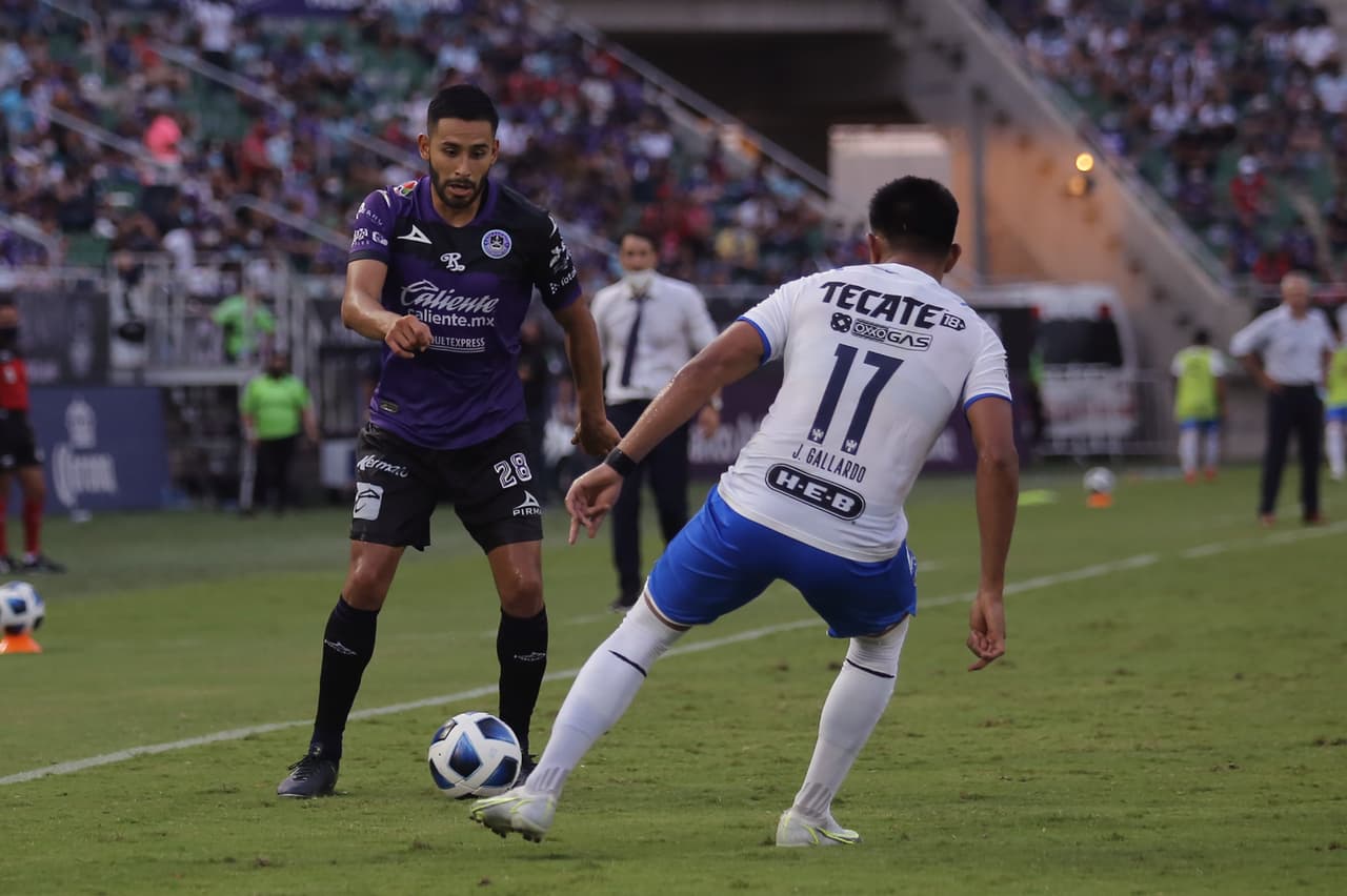 Néstor Vidrio y Arturo González marcan los únicos dos goles del empate 1-1 entre Mazatlán y Monterrey.