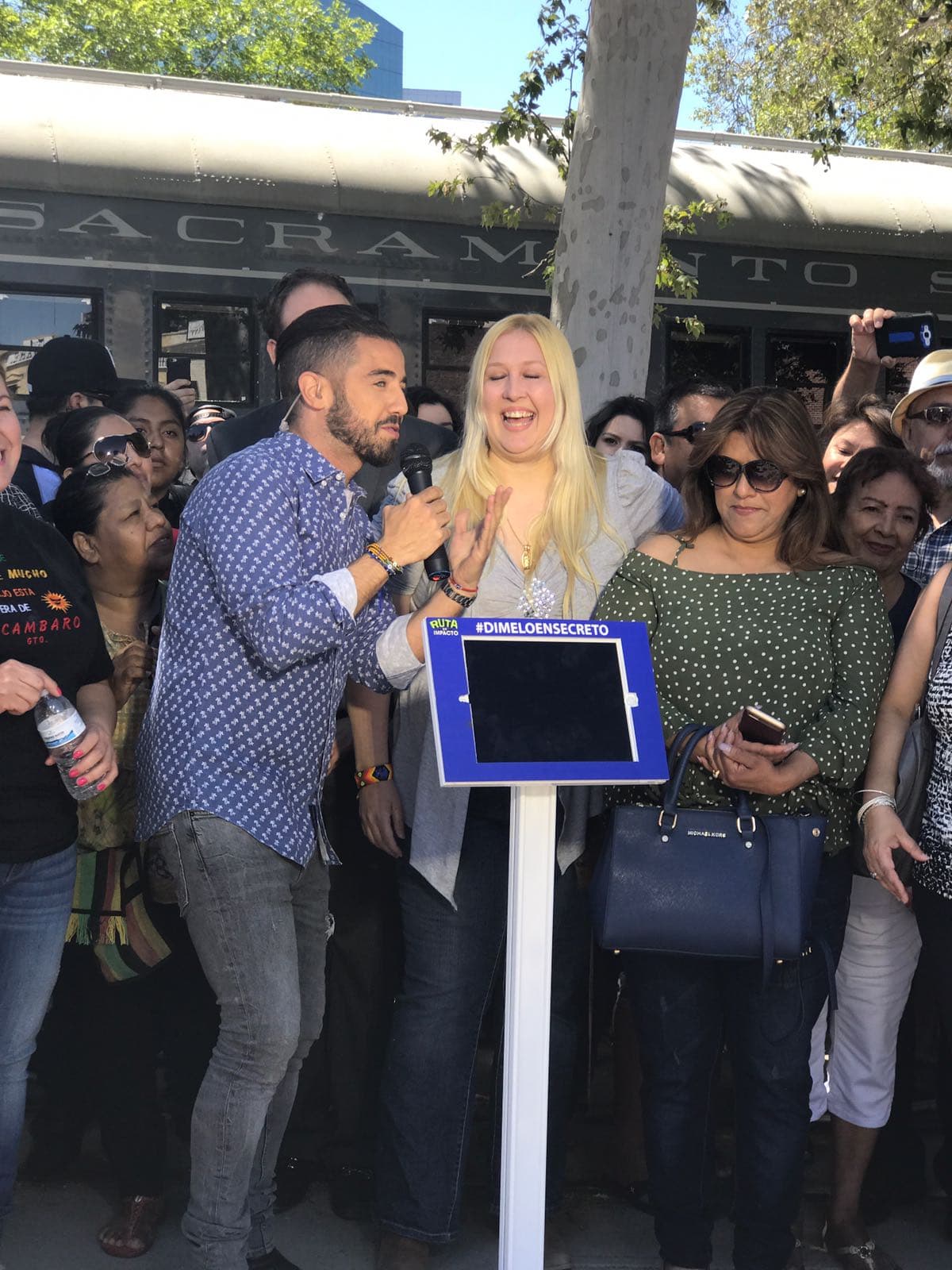 Borja durante su segmento Dímelo en Secreto.