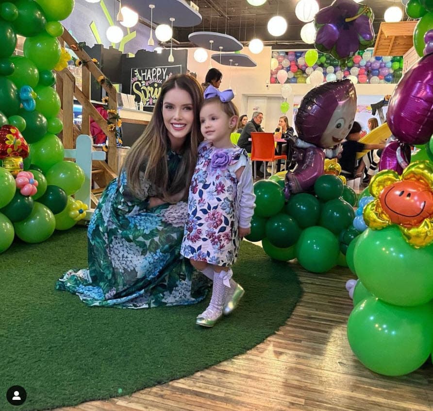 "Es que para ser mamá no hay un manual, no hay un libro, es un aprendizaje, es ir entendiendo ella a mí y yo a ella", confesó. 
<br>