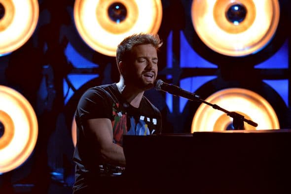 En el escenario del American Airlines interpretó el tema 'Por Fin'.