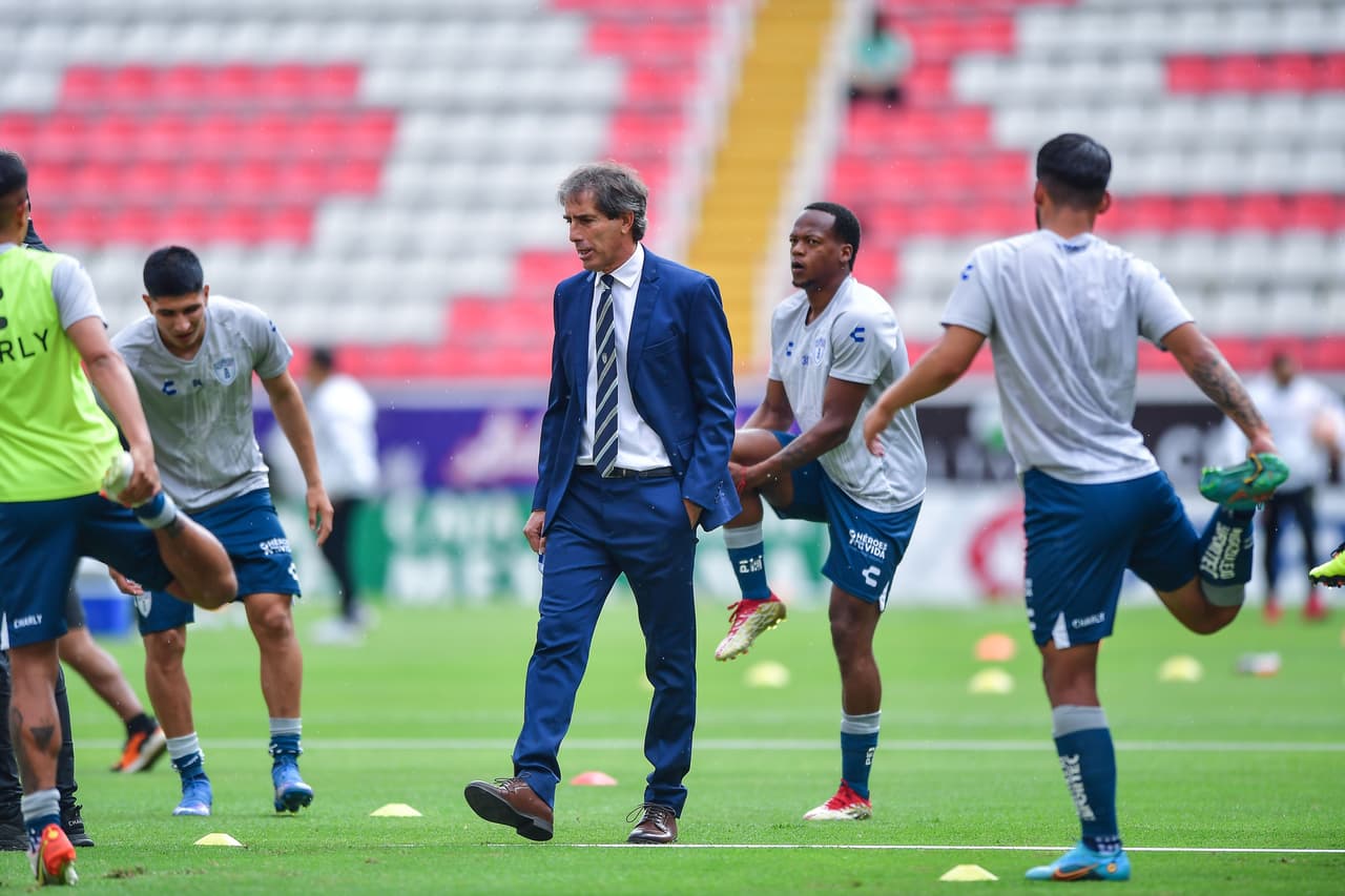 Necaxa toma rumbo en el Apertura 2022 y ahora le pegó a un Pachuca que ya suma tres partidos sin ganar en una descarga eléctrica que le vale para tres puntos muy importantes en el torneo gracias a los goles de Garnica y Giménez.