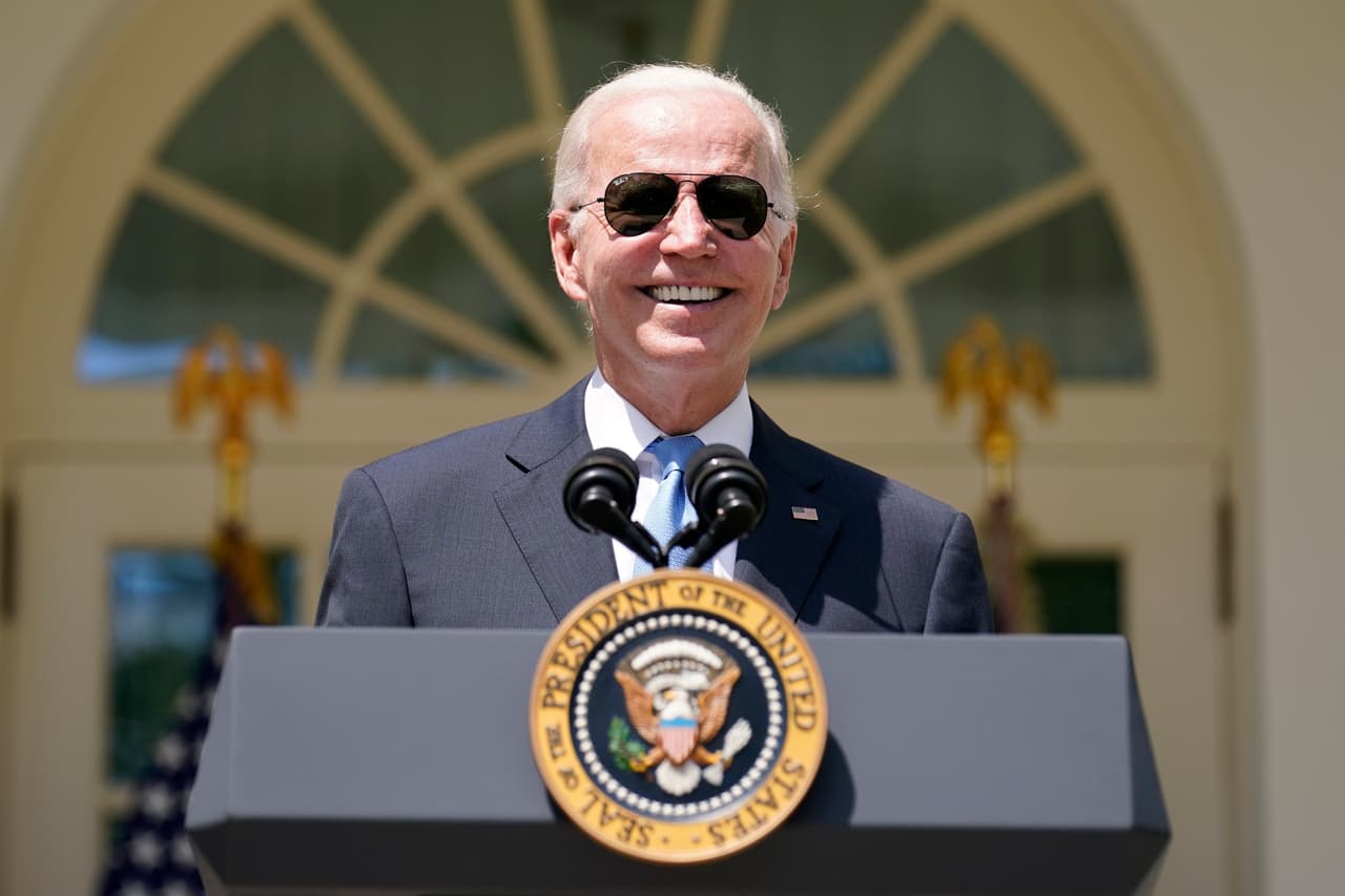 Biden supera el coronavirus y sale del aislamiento, pero advierte que el covid-19 "no se ha ido"