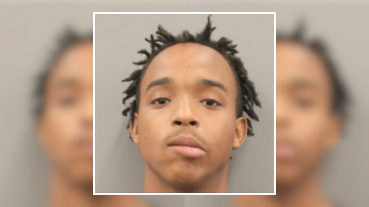 Este joven, de 19 años, está acusado de matar a balazos a su propia madre en el área de Houston