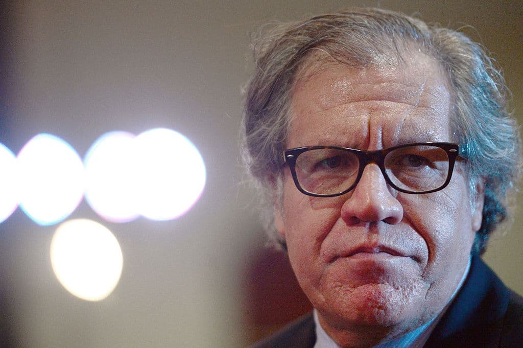 <b>Luis Almagro.</b> El secretario general de OEA, Luis Almagro, felicitó el 23 de enero de 2019 a Guaidó, casi inmediatamente después de que este se juramentó como presidente interino. En una reunión extraordinaria del Consejo Permanente de ese organismo para analizar la crisis en Venezuela, un grupo de 16 países –entre ellos Argentina, Canadá, Brasil, Estados Unidos– se pronunciaron a favor de Guaidó en su pulso por el poder con Nicolás Maduro.