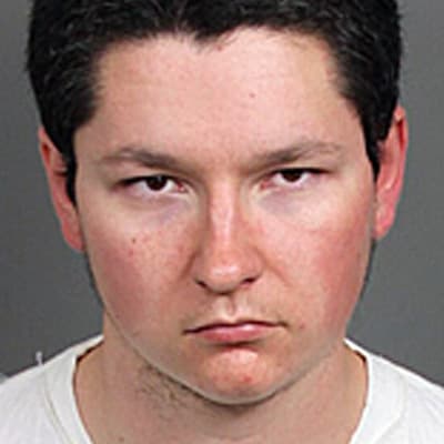 Un hombre ha sido acusado de delito de odio por incendio en mezquita