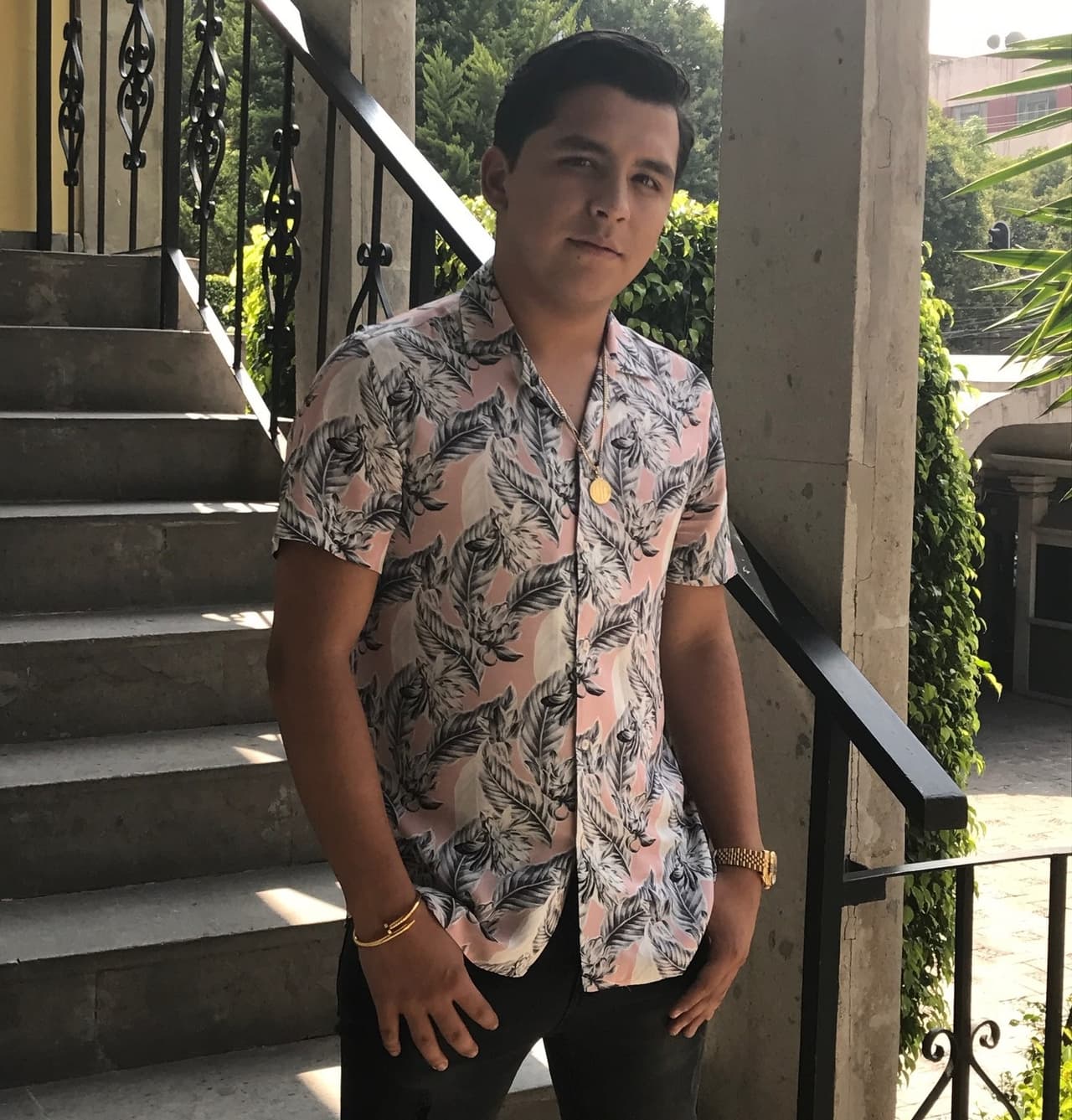 "Por respeto a la indumentaria, lo pensaría dos veces para vestirme de charro": Christian Nodal