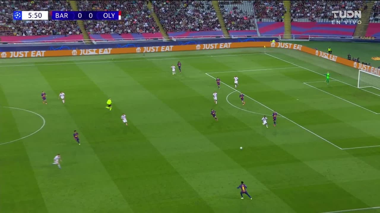 ¡GOL!  anota para FC Barcelona. Fermín López