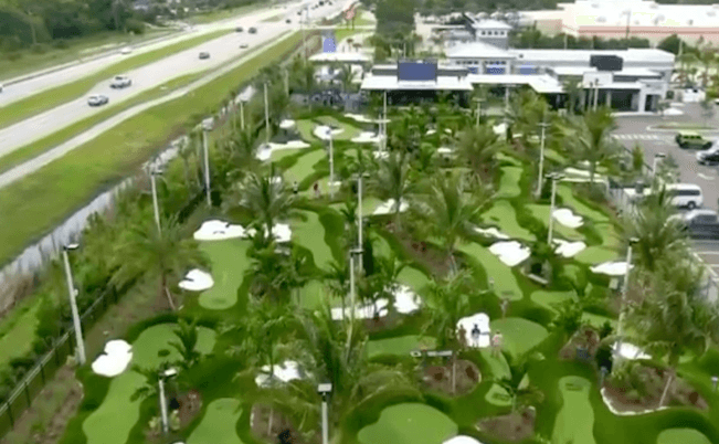 El copropietario es Tiger Woods. El centro está ubicado entre University Town Center y Nathan Benderson Park en Sarasota. 
<br>