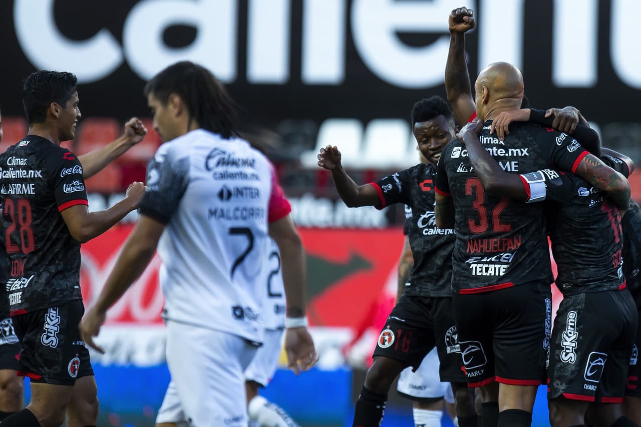 A los cinco minutos de iniciada la parte complementaria, Jordi Cortizo regresó la ventaja a los Xolos.