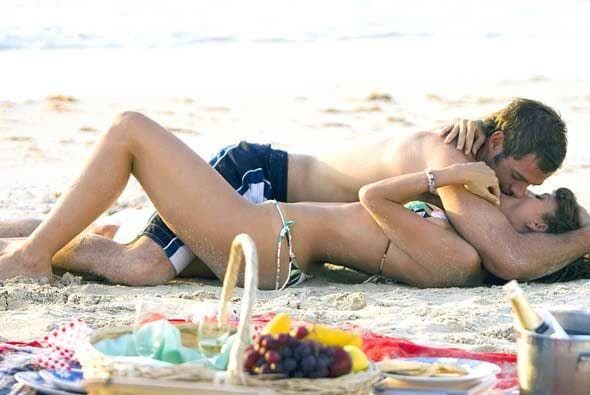 Claro que en ese momento Jacky prefirió ocultar el romance que tuvo que concluir cuando ella supo que Levy sería papá por segunda ocasión junto con Elizabeth Gutiérrez.