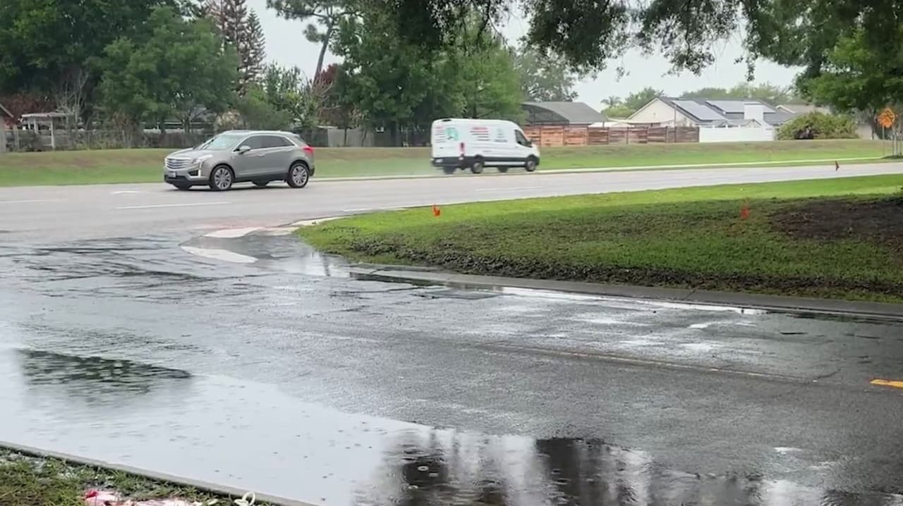 Kissimmee pide ayuda a residentes ante inundaciones en Buenaventura Boulevard