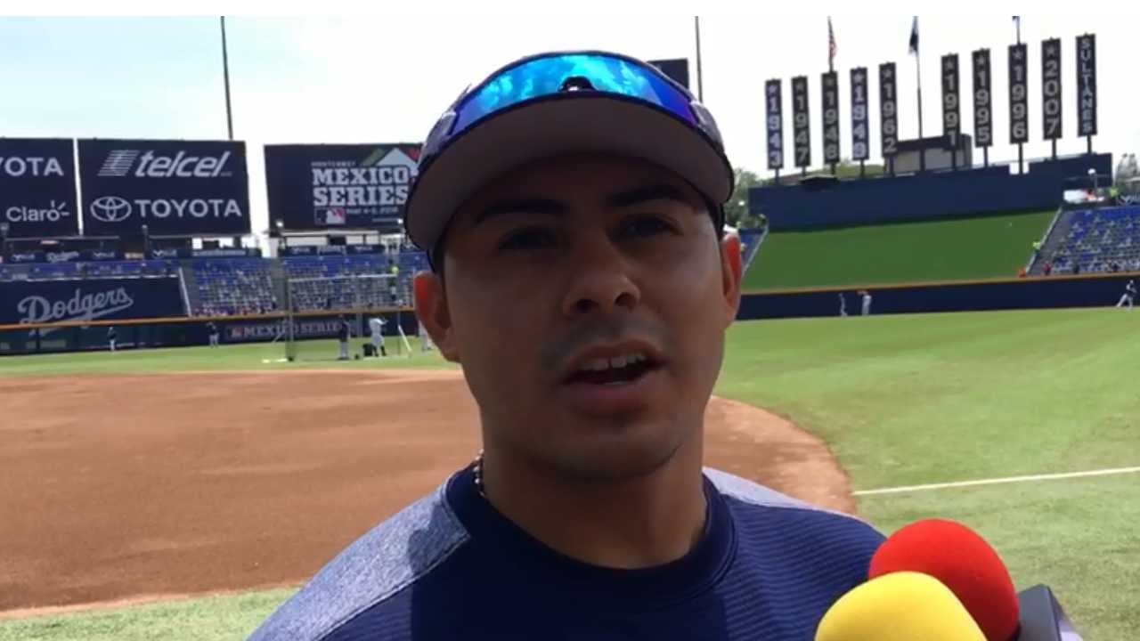 "Vamos a llevar una Serie Mundial a San Diego": Christian Villanueva