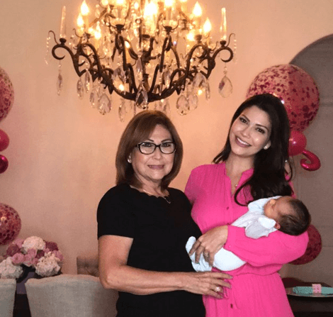 Este cumpleaños fue muy especial ya que, además de tener nuevo bebé en casa, Ana pudo tener a su mamá para acompañarla.