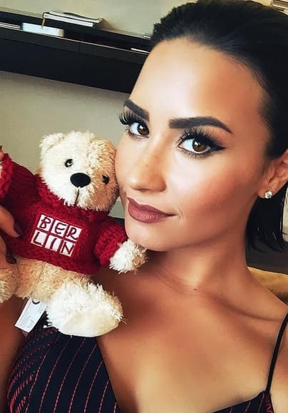 Las selfies de Demi son más bien como algo tierno.