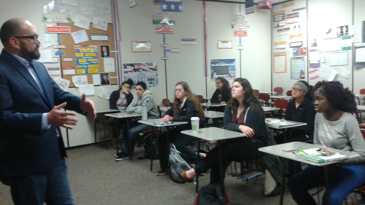 Taller de caucus en East High School, Des Moines
