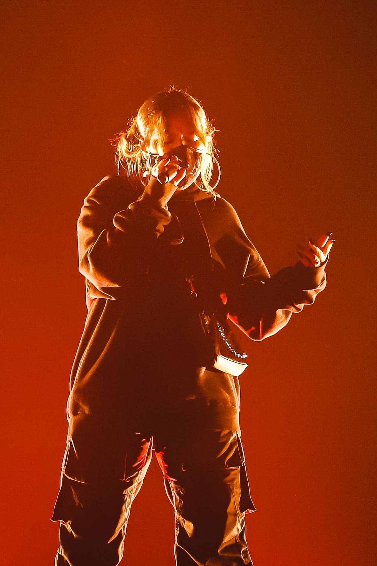 <b>Karol G</b> también ya fue una de las estrellas que se presentó a ensayar su presentación en Premios Juventud.