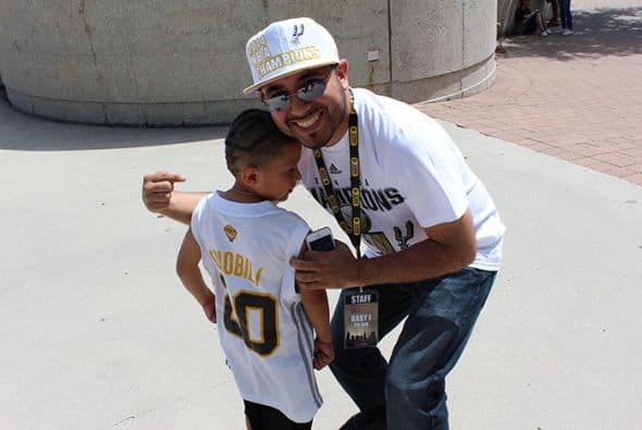 Photos: Spurs Championship Parade 2014