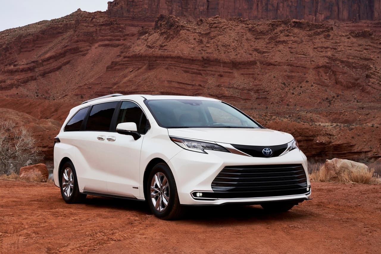 <h3 class="cms-H3-H3"><b>Toyota Sienna</b></h3>
<br>
<br>
<b>Tiempo promedio que pasa en los concesionarios antes de venderse: </b>19.1 días
<br>
<br>
<b>Precio de venta promedio:</b> 42,817 dólares