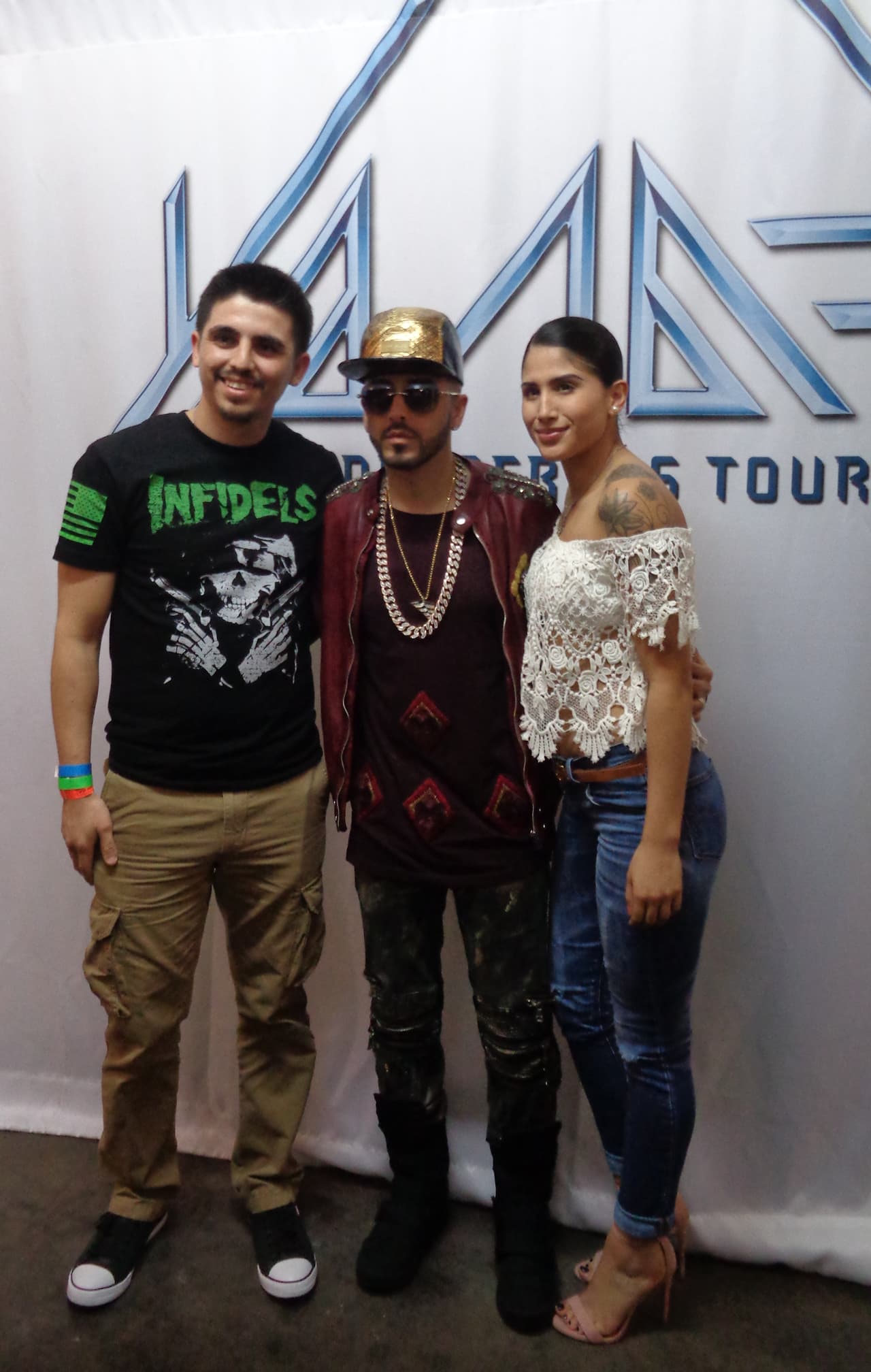 La explosiva gira del reggaetonero, 
<a href="http://www.univision.com/musica/conciertos/yandel-arranca-su-gira-dangerous-tour-en-san-juan-con-invitados-como-wisin-y-j-balvin">Dangerous Tour</a>, pasó por la 'Ciudad Espacial' y radioescuchas de Latino Mix 104.9 tuvieron la oportunidad de conocer a Yandel.