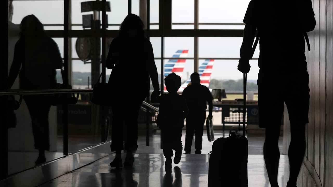 Llega al aeropuerto con suficiente tiempo: consejos para los viajeros durante el feriado de Memorial Day