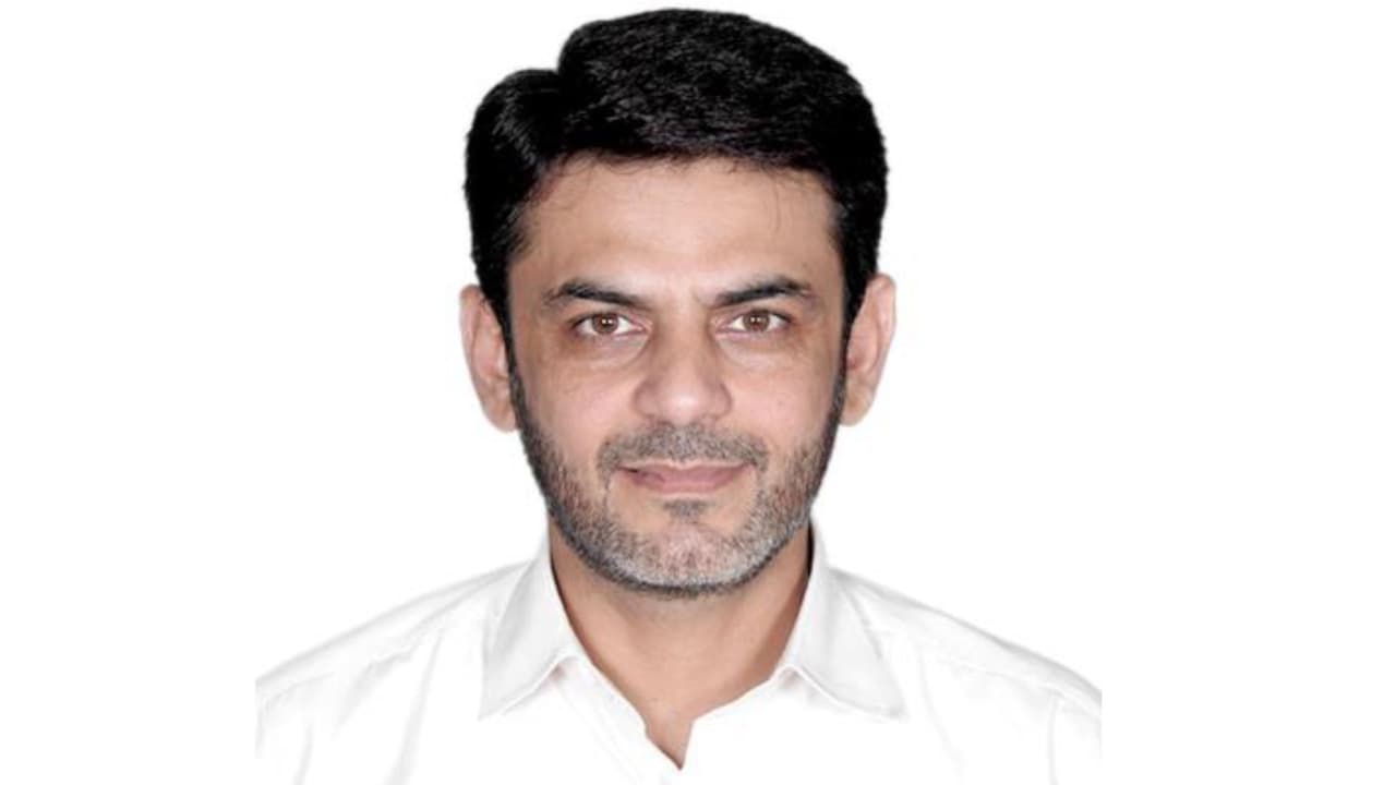 Arrestan a un hombre acusado de buscar sicarios para asesinar por órdenes de Irán a líderes políticos de EEUU (incluido Trump)