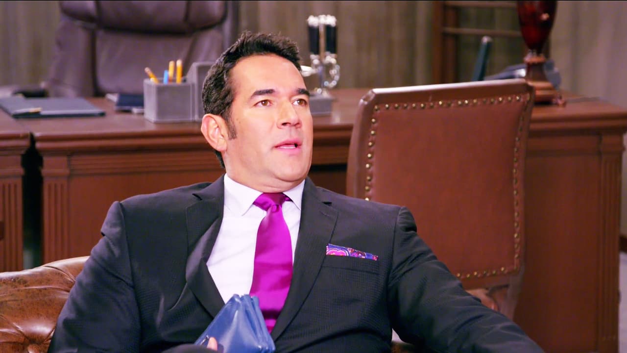 ¡Qué clase de enemigo tienes Roberto! Augusto no te dejará escapar.