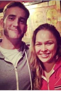 CM Punk publica foto con Ronda Rousey y se rumora que podría pelear en UFC