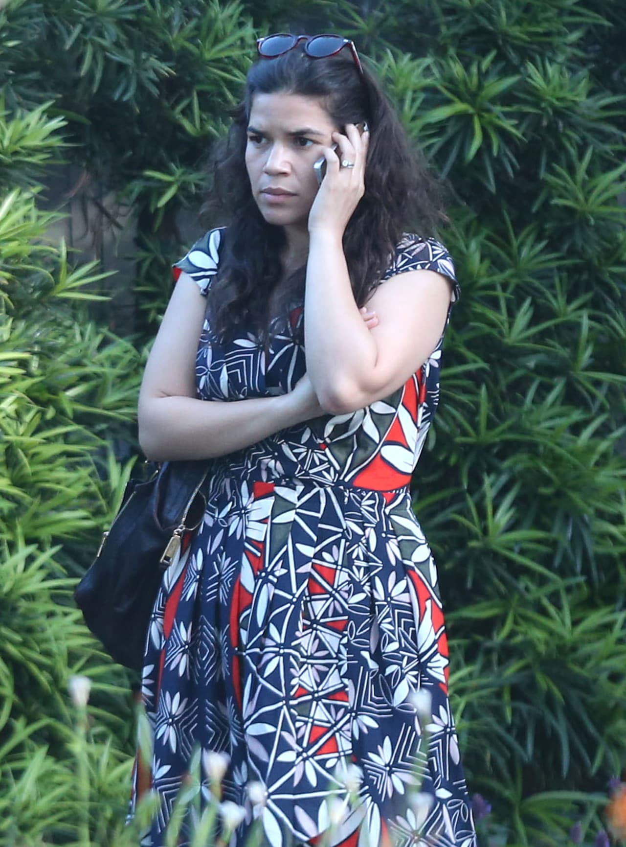 Juzgando por su rostro, al parecer no recibía buenas noticias.