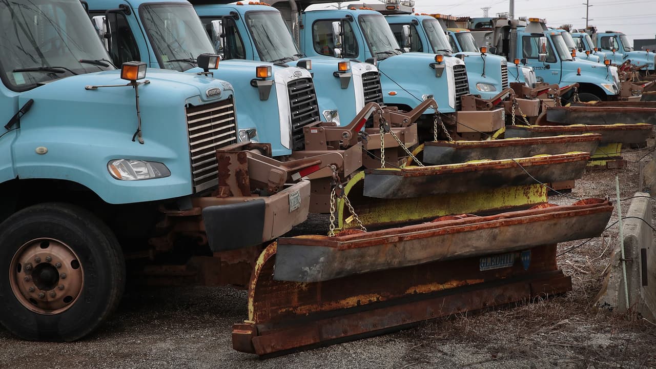 “Bautiza” una barredora de nieve: Chicago pide ayuda para elegir el nombre de seis camiones