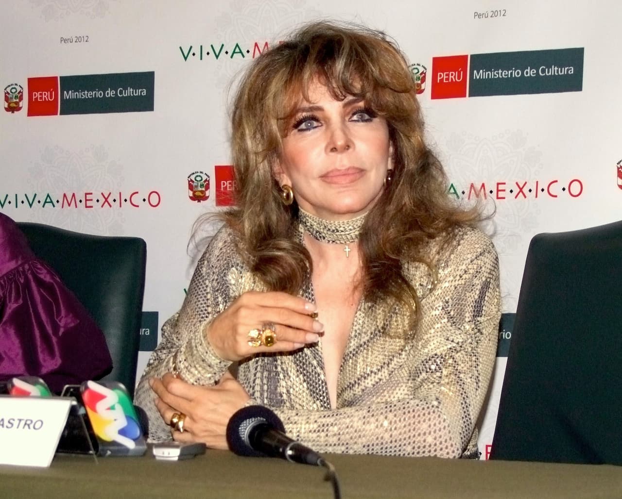 Ese temor la ha obligado a no querer salir de casa durante estos meses. "¿Por qué me está espantando tanto? ¿Por qué tanto miedo? Porque sí le tengo miedo, pa' qué te digo que no", reconoció.
<br>