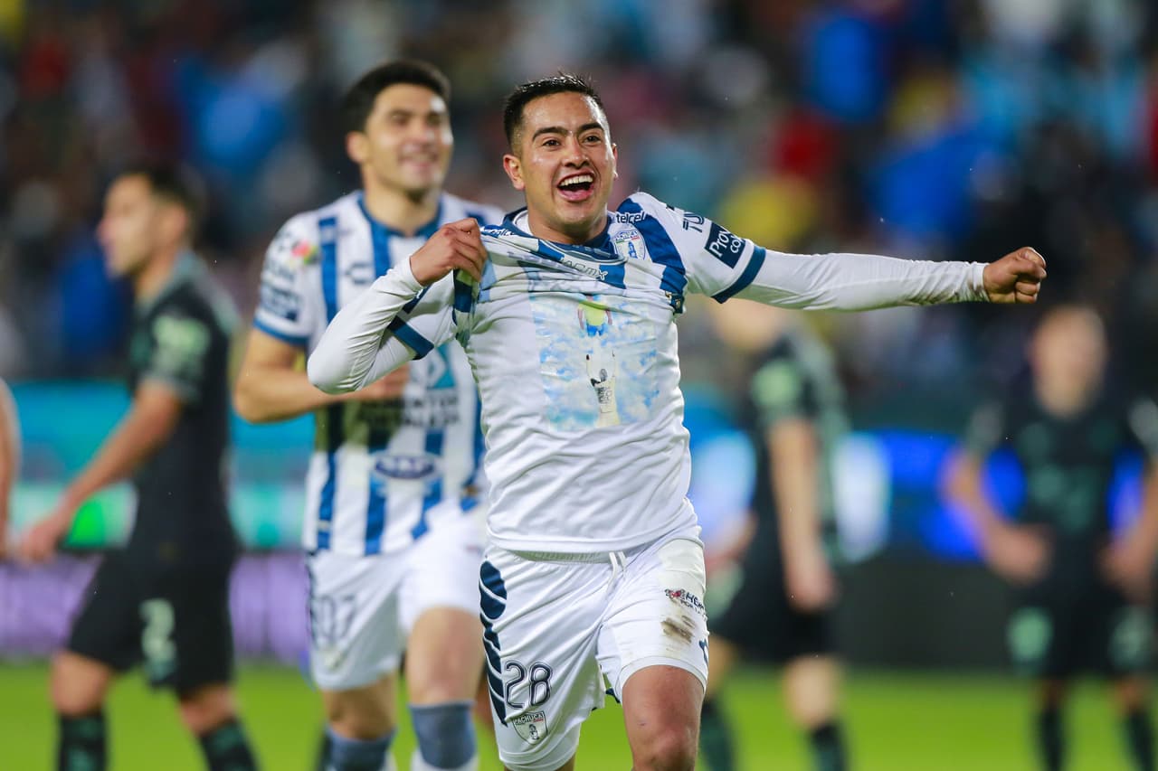 El Chiquito celebró con todo su tanto.