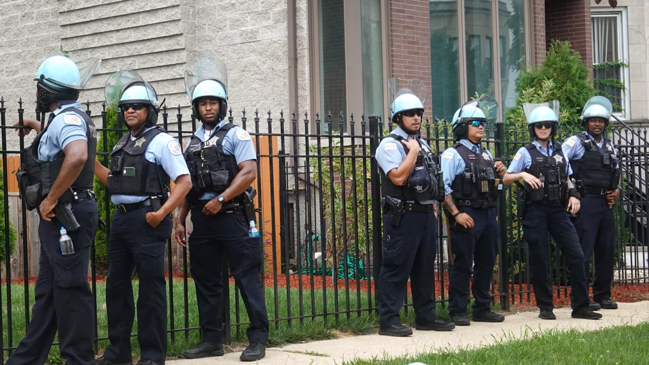 ¿Qué tanto se sabe del supuesto pacto que tendrían algunas pandillas contra la policía de Chicago?