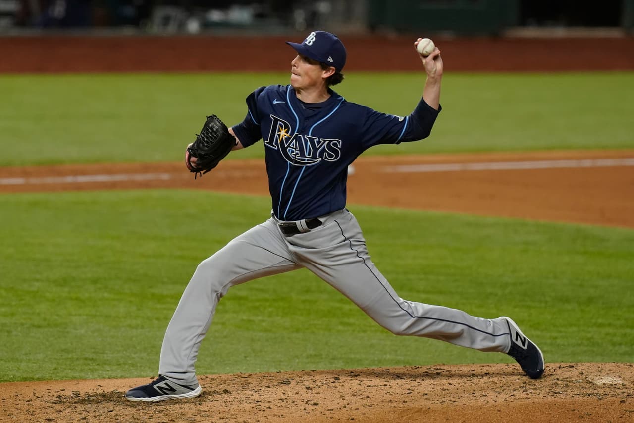 Los Tampa Bay Rays no encuentran el pitcheo que querían y los Dodgers se aprovechan de eso para vencer 3-8 y adelantarse en la Serie Mundial.