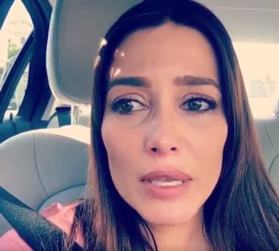 El pasado 24 de enero del 2017 la actriz fue el centro de atención, cuando denunció haber sido víctima de racismo en un casting para un comercial por su acento latino. Llorando, Adriana subió un video a sus redes sociales donde relata la terrible experiencia.