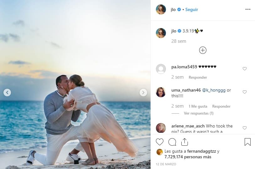 Además, la intérprete de
<b> <a href="https://www.youtube.com/watch?v=t4H_Zoh7G5A" target="_blank">'On the floor'</a></b> subió una serie de
<b><a href="https://www.instagram.com/p/Bu6i-pfAE43/" target="_blank">fotos de cómo fue la propuesta de matrimonio</a></b> en la playa.