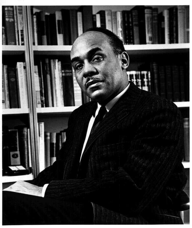 Ralph Ellison (Oklahoma City, 1 de marzo de 1914– Nueva York, 16 de abril de 1994).