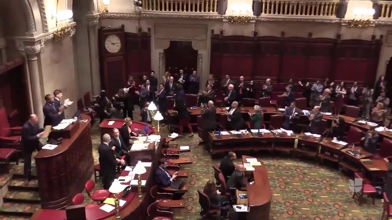 Autoridades aseguran que la información de inscritos en el DREAM Act de Nueva York está protegida del gobierno federal