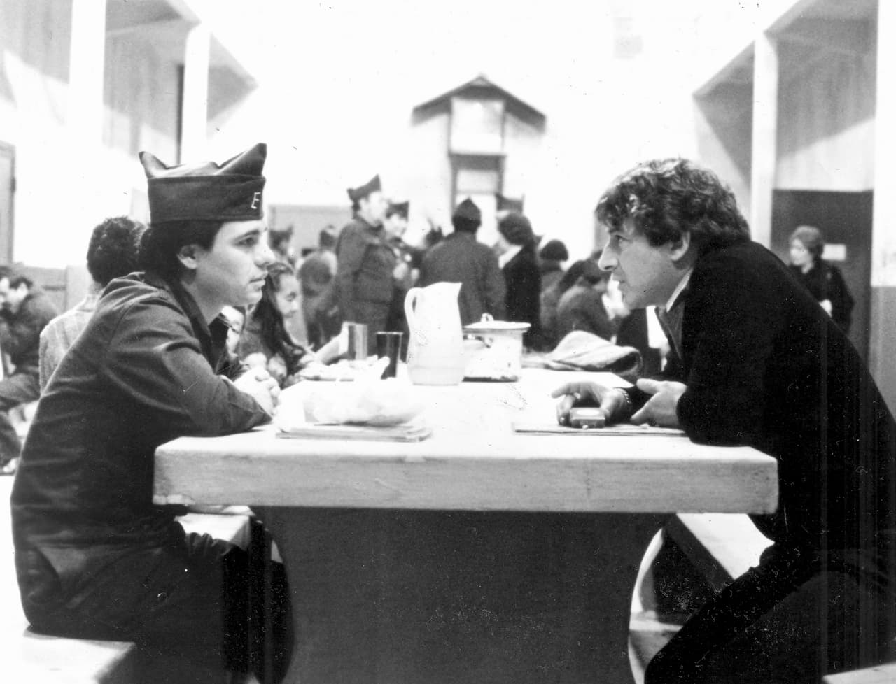 Juan Gabriel en una escena de su película "Es mi Vida", inspirada en el tiempo que pasó en prisión acusado falsamente por robo. México, 1970.