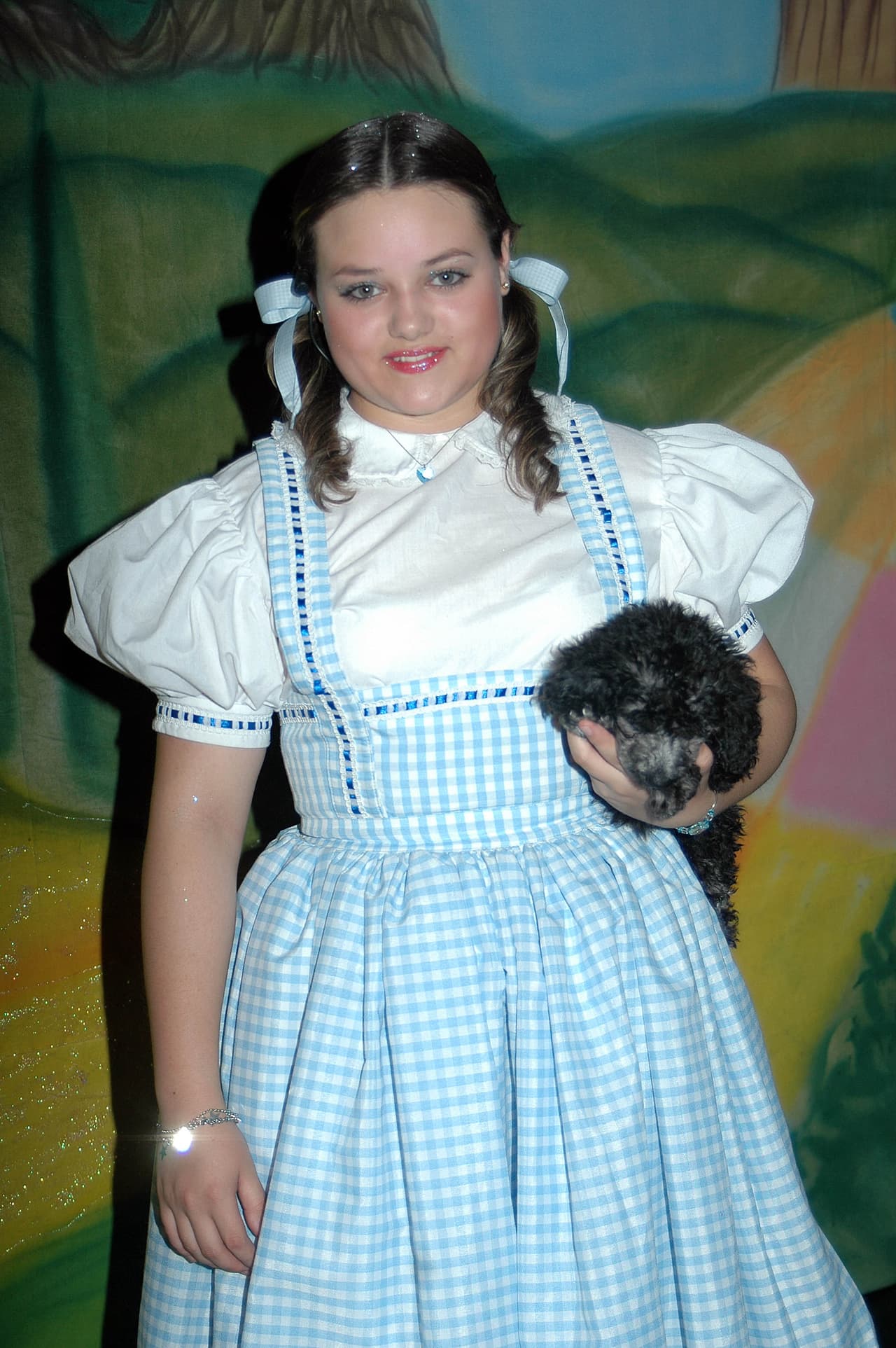 Ahora sigue actuando en teatro pero ya no aparece como protagonista en las telenovelas porque, según ella misma, sigue teniendo una cara muy infantil.