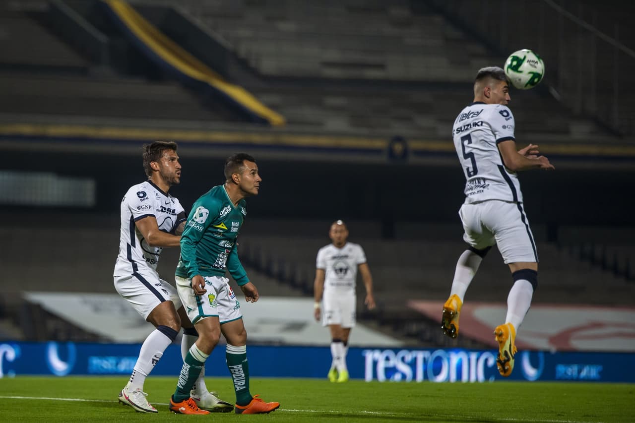 Con anotaciones de Carlos González y Emanuel Gigliotti, Pumas y León arrancan la final del Guard1anes 2020 con empate en Ciudad Univeristaria.