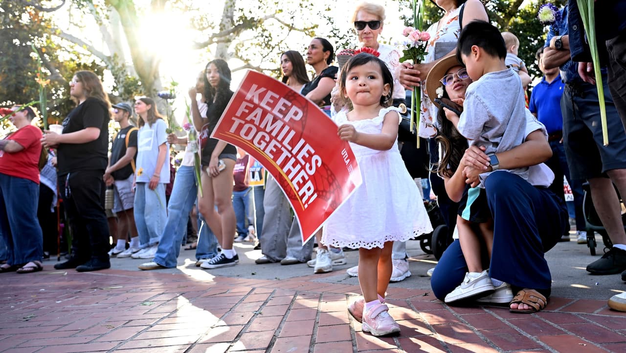 Familias con estatus mixto podrían ser desalojadas de viviendas públicas en Los Ángeles