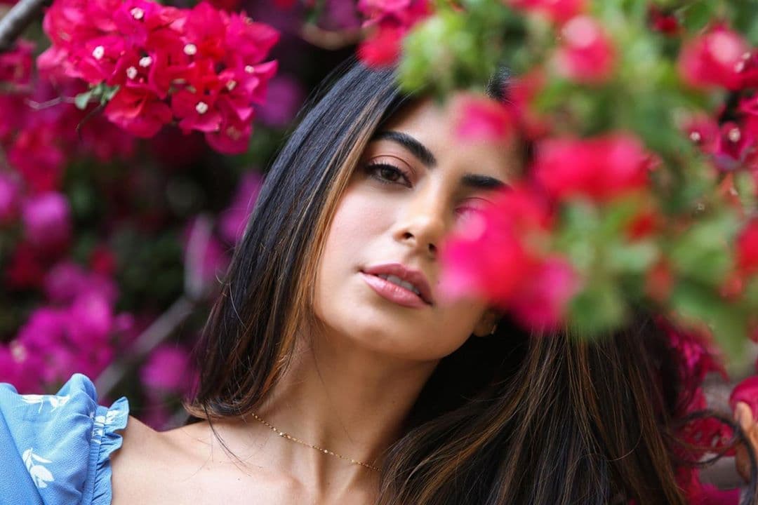 Uno de los datos más curiosos que resaltaron durante la entrevista, fue cómo ellas protegieron la identidad de los novios usando nombres muy populares en México. "María y Ramón" fue el seudónimo que adoptaron Prince y Emeraude durante la organización