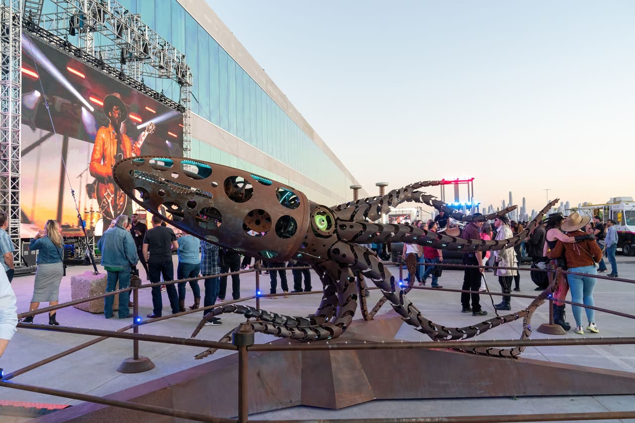 Aseguró además que es la "fábrica de automóviles más avanzada que el mundo haya visto".