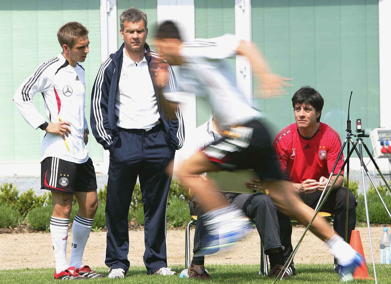 El primer caso de este moderno prototipo de futbolista alemán fue el lateral derecho Philipp Lahm...