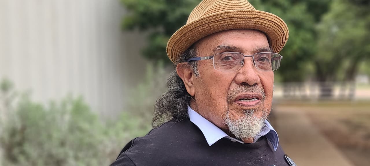 Magdaleno Rose-Ávila
<b> </b>es activista de la organización Death Penalty Action, que ha liderado la campaña para liberar a Melissa Lucio. Para él, ningún gobierno debería tener el poder de aplicar la pena de muerte por los errores que pueden cometerse y "la corrupción" que asegura hay en el sistema judicial. “No se ve a ningún rico o blanco en el corredor de la muerte, porque la justicia se puede comprar. 
<b>En Texas han usado la pena de muerte y no han disminuido los homicidios. Por eso esa no es una solución”. </b>Para la Academia Nacional de Ciencias, al menos 4% de las personas que están en el corredor de la muerte son posiblemente inocentes.
<br>